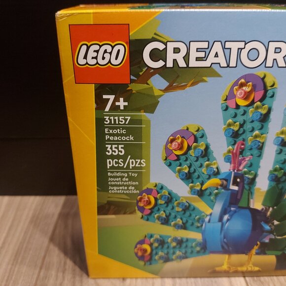 Lego 3-1 Creator Exotic Peacock - Picture 3 of 3